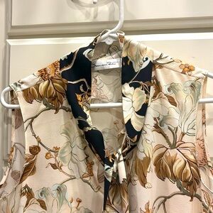 Oscar de la Renta Cream and Brown Tie Front Sleeveless Top - 12